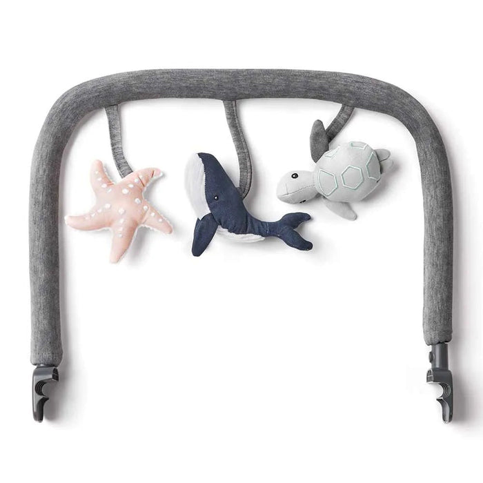 Ergobaby Evolve Toybar Ocean Wonders Charcoal Grey — ürün görünümü