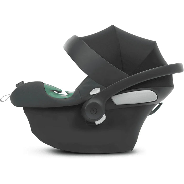 Cybex Aton B2 i-Size Volcano Black — güvenlik detayı